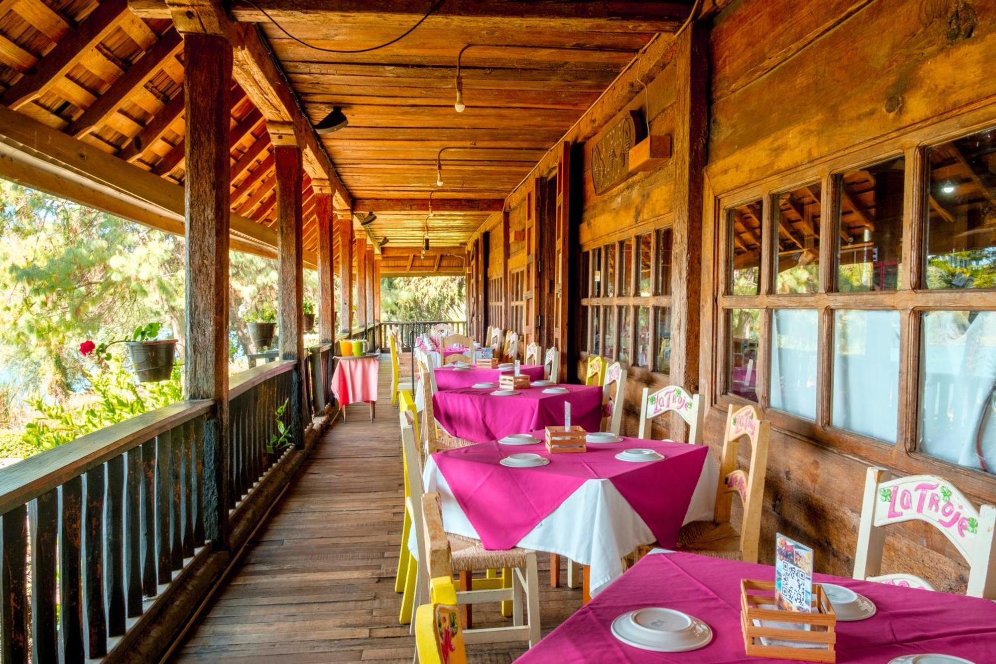 Zirahuen Forest And Resort Zirahuén Exterior foto