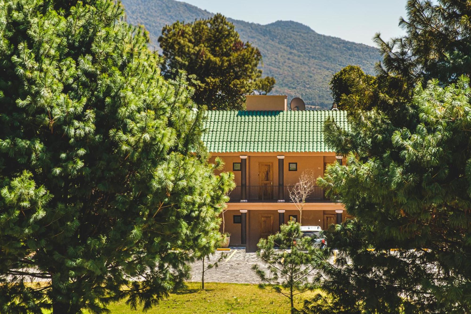Zirahuen Forest And Resort Zirahuén Exterior foto